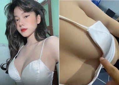 Em gái xinh bị bóp vú phấn khích